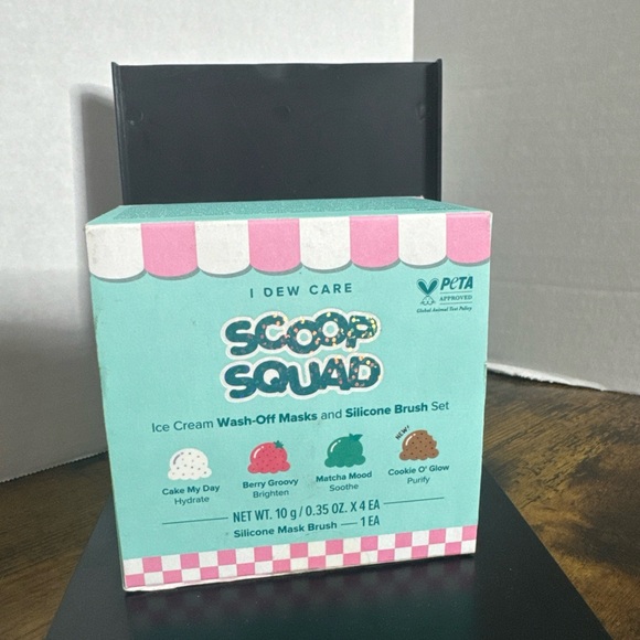 I Dew Care Scoop Squad Wash-Off Masks & Silicone Brush Set New. - Picture 1 of 8